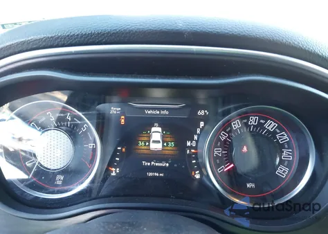 2018 Dodge Challenger Sxt z USA, uszkodzony, nr VIN 2C3CDZAGXJH234469